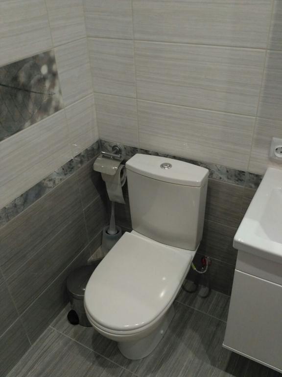Comfort Apartment On Bogdanivska Street 7B Kiev Bagian luar foto