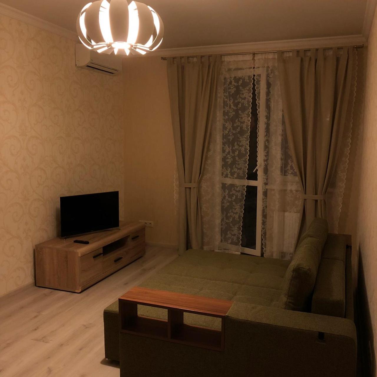 Comfort Apartment On Bogdanivska Street 7B Kiev Bagian luar foto