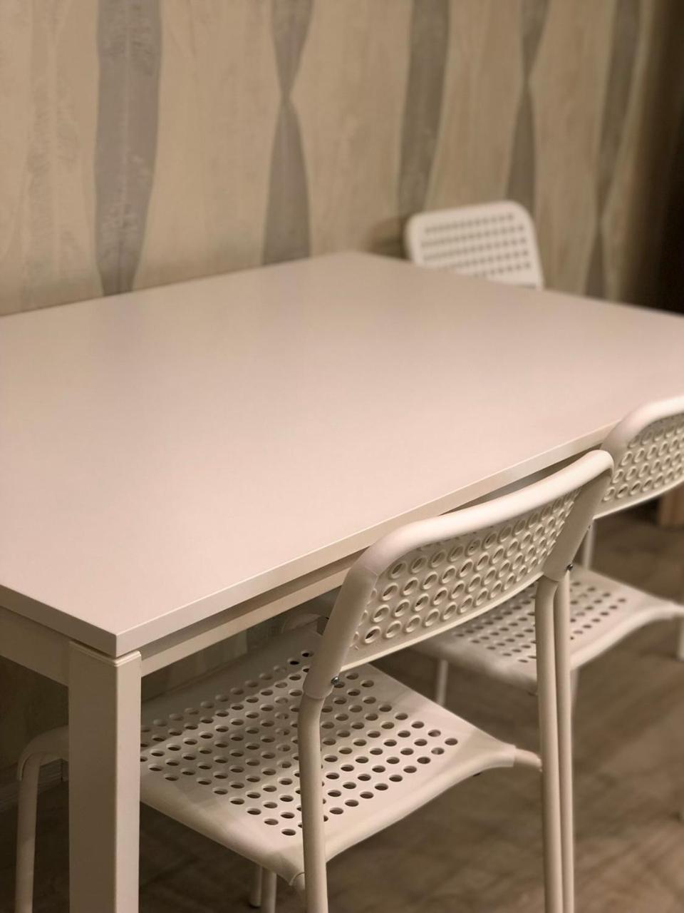 Comfort Apartment On Bogdanivska Street 7B Kiev Bagian luar foto