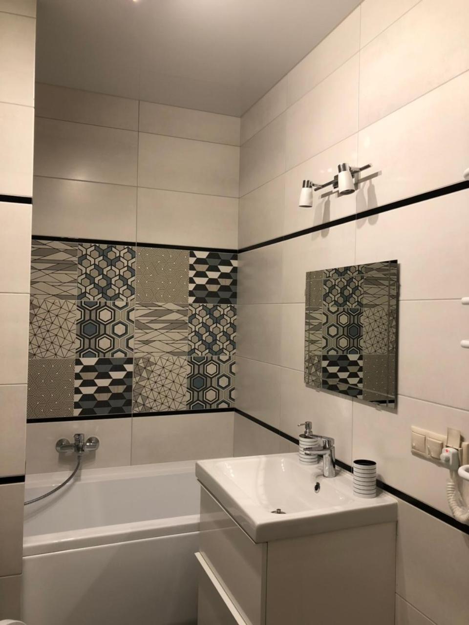 Comfort Apartment On Bogdanivska Street 7B Kiev Bagian luar foto