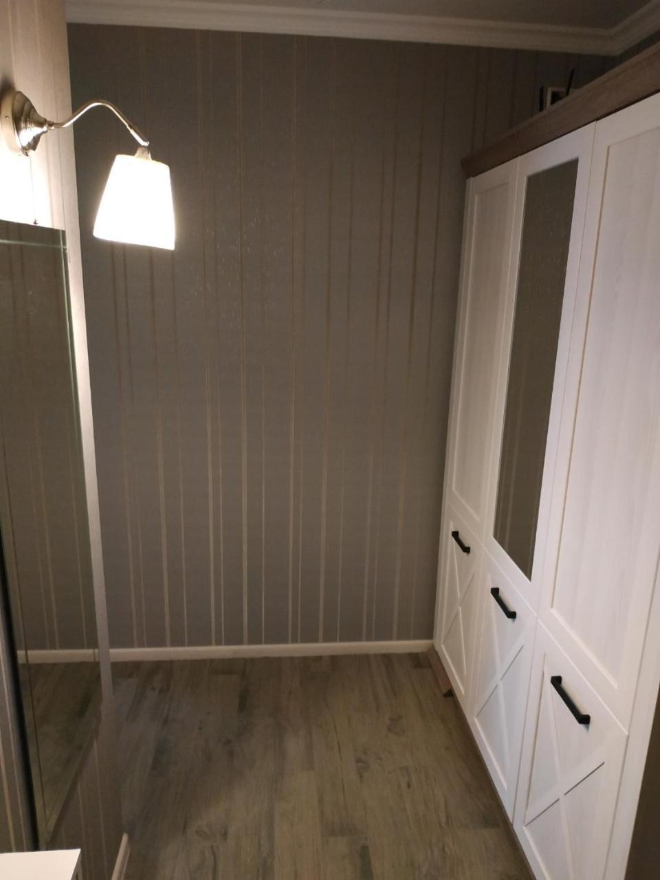 Comfort Apartment On Bogdanivska Street 7B Kiev Bagian luar foto